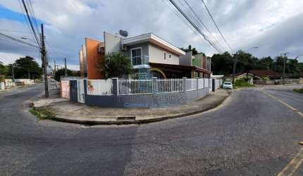 Geminado Sobrado de Esquina no Bairro Floresta