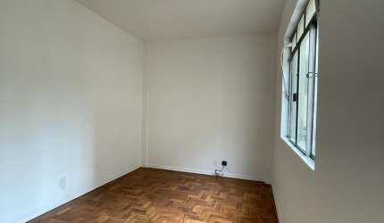 **EMBARÉ – VENDA – 01 DORM AMPLO – FRENTE AO MAR!**