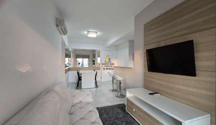 GONZAGA – LOCAÇÃO – 1 DORM FINAMENTE DECORADO – LAZER - SERVIÇOS