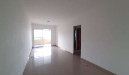 Pompéia Locação excelente apartamento 3 dormitórios poucos metros do mar!!!