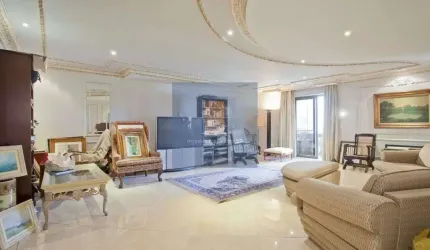 Apartamento em Higienópolis  -  São Paulo