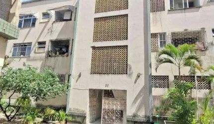 Apartamento nascente, térreo, com 3 dormitórios à venda, 98 m² por R$ 263.000 - Cocó - Fortaleza/CE