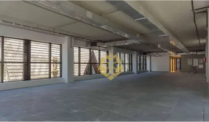 Laje comercial em ótima localização no Coração do Batel!