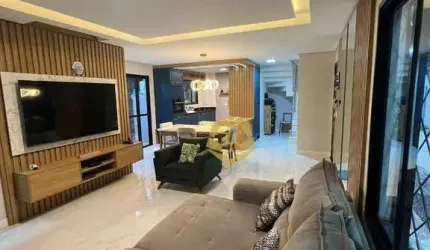 Belíssima Casa com 3 dormitórios à venda, 135 m² por R$ 1.350.000 - Portão - Curitiba/PR!