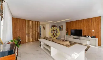 Excelente Casa com 3 suítes à venda, 300 m² por R$ 2.350.000 - Santa Felicidade - Curitiba/PR