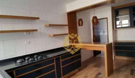 Apartamento com 3 dormitórios para alugar, 126 m² por R$ 2700/mês - Juvevê - Curitiba/PR