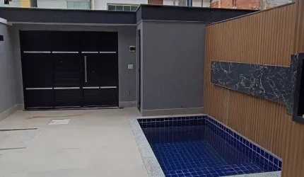 Casa triplex contemporânea