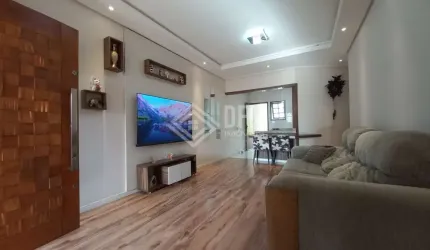 Casa térrea à venda no bairro Mogi Moderno em Mogi das Cruzes, com 2 dormitórios, sendo 1 suíte e amplo quintal.