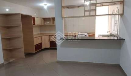 Sobrado à venda no bairro Jardim Camila, com 250 MT2, 3 dormitórios, sendo 1 suíte.