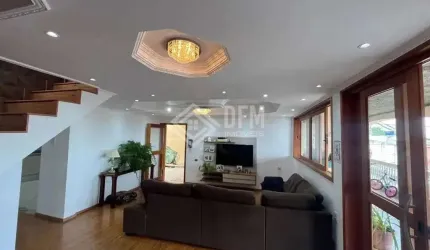 Linda Casa à Venda no Bairro Jardim São Francisco, Mogi das Cruzes - SP