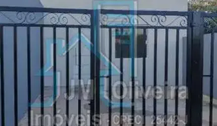 CASA A VENDA EM ITAPETININGA, otimo custo e beneficio !!