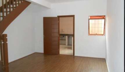 Casa comercial com 4 salas para alugar na Rua Labatut, 0537, Ipiranga, São Paulo por R$ 3.000