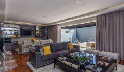 Casa com 4 quartos à venda na Rua Teodoro Ramos, 155, Pacaembu, São Paulo por R$ 8.800.000