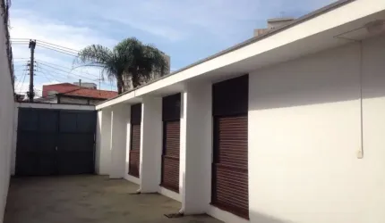 Casa com 4 quartos para alugar na Rua Alice Macuco Alves, 89, Alto de Pinheiros, São Paulo