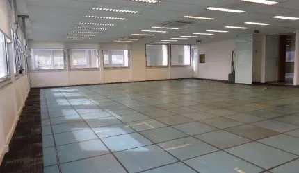 Sala comercial com 3 salas para alugar na Avenida das Nações Unidas, 13797, Cidade Monções, São Paulo por R$ 16.009
