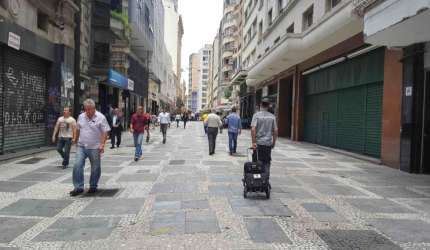 Ponto comercial com 2 salas para alugar na Rua José Bonifácio, 215, Sé, São Paulo por R$ 11.006