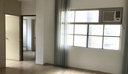 Sala comercial com 3 salas para alugar na Avenida Ipiranga, 337, República, São Paulo por R$ 1.317