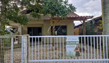 Casa para Locação no Itacolomi em Piçarras-SC
