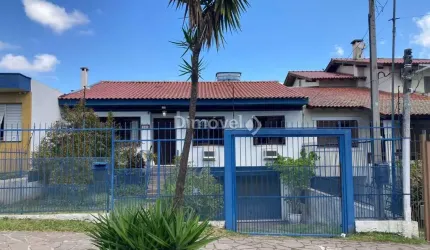 Casa com 3 quartos à venda na Rua Butuí, 185, Cristal, Porto Alegre por R$ 900.000