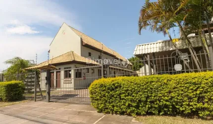 Casa em condomínio fechado com 3 quartos à venda na Rua Camaquã, 206, Camaquã, Porto Alegre por R$ 395.000