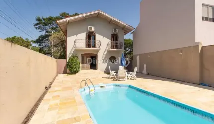 Casa com 4 quartos à venda na Rua Burum, 30, Vila Assunção, Porto Alegre por R$ 1.050.000