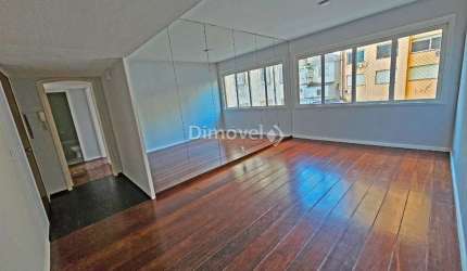 Apartamento com 2 quartos à venda na Rua Duque de Caxias, 1303, Centro Histórico, Porto Alegre por R$ 388.000