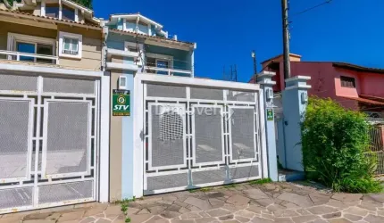 Casa com 3 quartos à venda na Rua Padre João Batista Reus, 1941, Tristeza, Porto Alegre por R$ 690.000