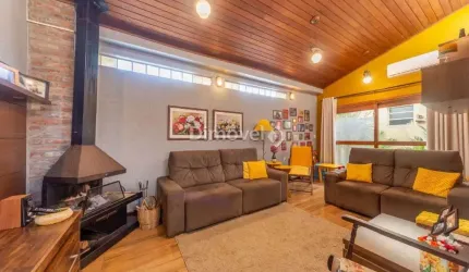 Casa com 4 quartos à venda na Praça Tamandaré, 776, Cristal, Porto Alegre por R$ 890.000