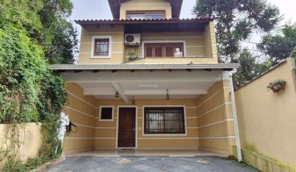 Casa com 5 quartos à venda na Rua Ladislau Neto, 156, Ipanema, Porto Alegre por R$ 835.000