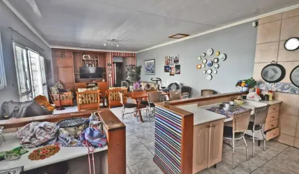 Prédio à venda na Avenida da Azenha, 586, Azenha, Porto Alegre por R$ 1.700.000