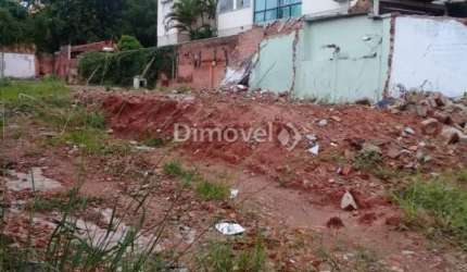 Terreno à venda na DOUTOR MARIO TOTA, 1291, Tristeza, Porto Alegre por R$ 800.000