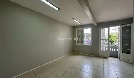 Apartamento com 3 quartos para alugar na Avenida Bento Gonçalves, 486, Partenon, Porto Alegre por R$ 2.500