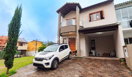 Casa em Condomínio à venda com 3 quartos 140 m²