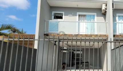 SOBRADO GEMINADO no ANITA GARIBALDI com 3 quartos para VENDA, 117 m²