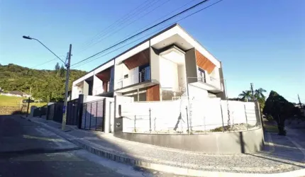 SOBRADO GEMINADO no SAGUAÇÚ com 3 quartos para VENDA, 196 m²