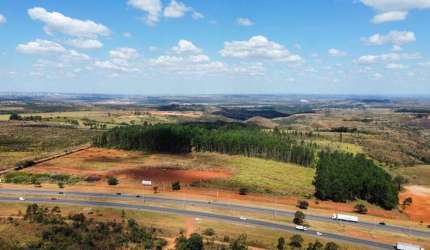 BR 070  270.000 m2 com 200 metros na beira da BR 070 proximo ao DIA DIA ATACADISTA  área para armazéns grandes empresas logistica