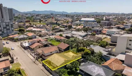 Terreno de 300m² no Bairro Dehon – Oportunidade Exclusiva em Tubarão!