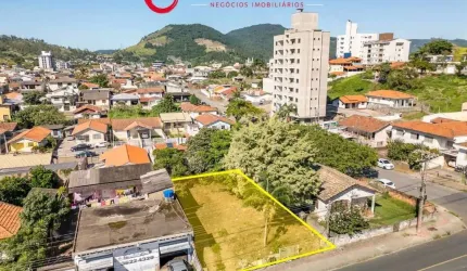 Terreno de 420m² no Bairro Dehon – Excelente Localização