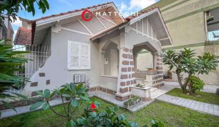 Terreno de 548m² com Casa – Ideal para Construção