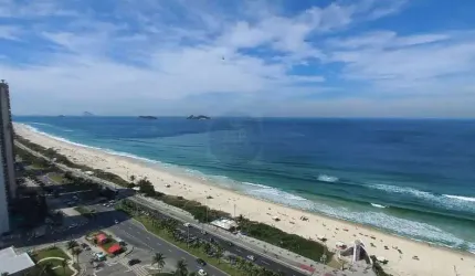 Apartamento Frontal Mar no Atlântico Sul - 4 Suítes - Oportunidade