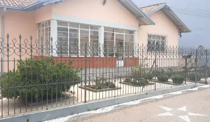 RESIDÊNCIA TÉRREA AVENIDA ANA RITA!