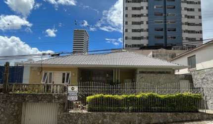 EXCELENTE RESIDÊNCIA DE ALVENARIA NA REGIÃO CENTRAL  PARA LOCAÇÃO