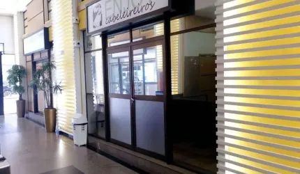 Sala Comercial para Locação com 143m2 no Centro de Curitiba no Prédio Gallery Executive Center