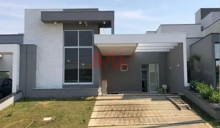 EXCELENTE CASA A VENDA NO CONDOMÍNIO VIENA COM 3 SUITES E PISCINA AQUECIDA!