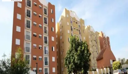 APARTAMENTO NO EDIFÍCIO VILLA DAS PRAÇAS   2 Dormitórios, Banheiro planejado, Sala de estar e jantar, Cozinha planejada, Área de serviço.