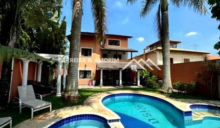 CASA A VENDA, SOBRADO ALTO PADRÃO 5 SUÍTES, MASTER COM HIDRO, CLOSET E SACADA, LAREIRA, PISCINA, 6 VAGAS, AMPLO ESPAÇO GOURMET. BOLSÃO DE INTERLAGOS.