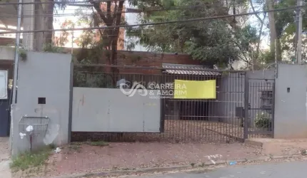 Aluguel de Prédio Comercial com 4 Salas na Vila Andrade - São Paulo-SP: 550m², 2 Banheiros e 4 Vagas!