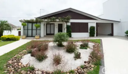 Casa com 3 quartos à venda na Rua XV de Novembro, 1182, Centro, Campo Largo por R$ 1.450.000