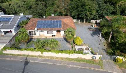 Casa com 3 quartos à venda na Erminio Leal, 452, Bugre, Balsa Nova por R$ 580.000