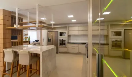 Casa em condomínio fechado com 4 quartos à venda na Via Veneza, 471, Jardim Padre José de Anchieta, Campo Largo por R$ 1.999.000